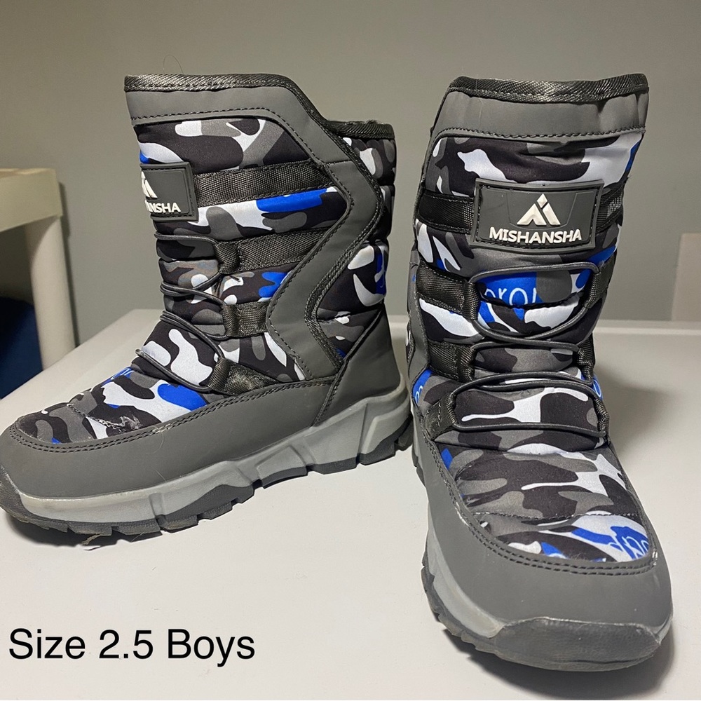 Boys snow boots